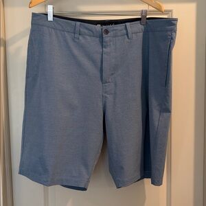 Travis Mathew shorts 10”inseam